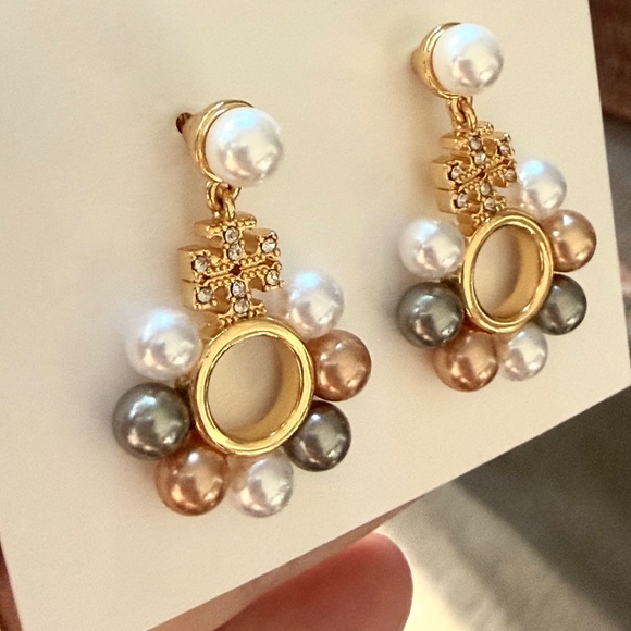 Tory Burch Earrings KIRA MULTI FAUX PEARL GOLD TONE UNIQUE PIERCED / POST NWT - Picture 14 of 16